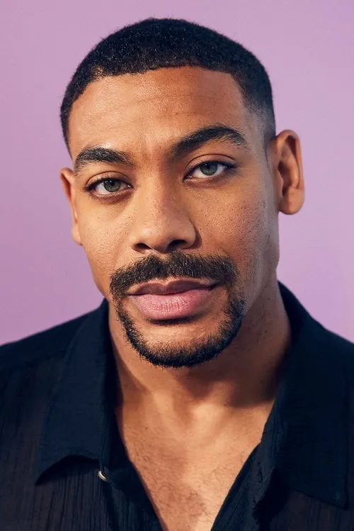 Aaron Pierre Oyuncu Profil Görseli