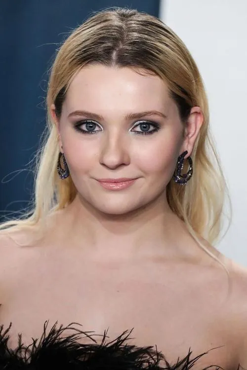 Abigail Breslin Oyuncu Profil Görseli