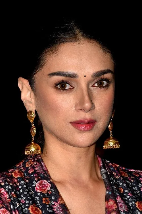 Aditi Rao Hydari Oyuncu Profil Görseli