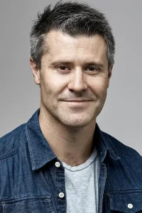 Adrian Brown Yönetmen Profil Görseli