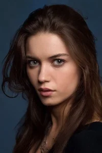 Afra Saraçoğlu Oyuncu Profil Görseli