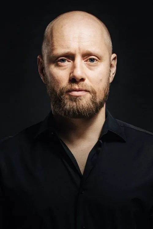 Aksel Hennie Oyuncu Profil Görseli