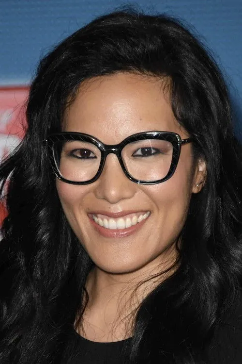 Ali Wong Oyuncu Profil Görseli