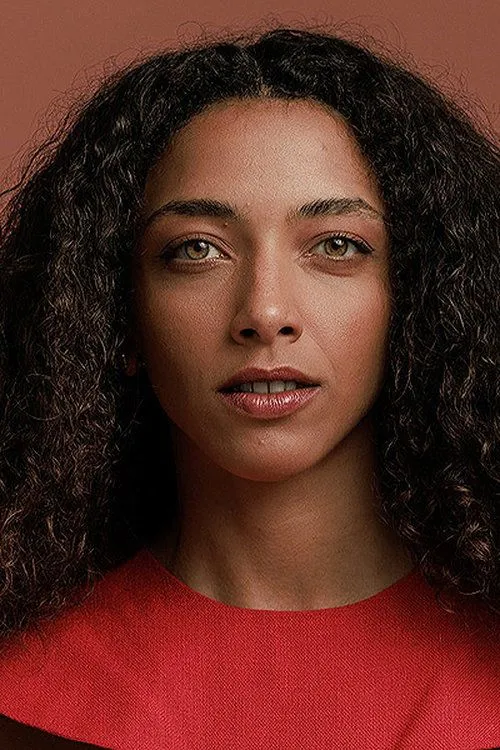 Alice Carvalho Oyuncu Profil Görseli