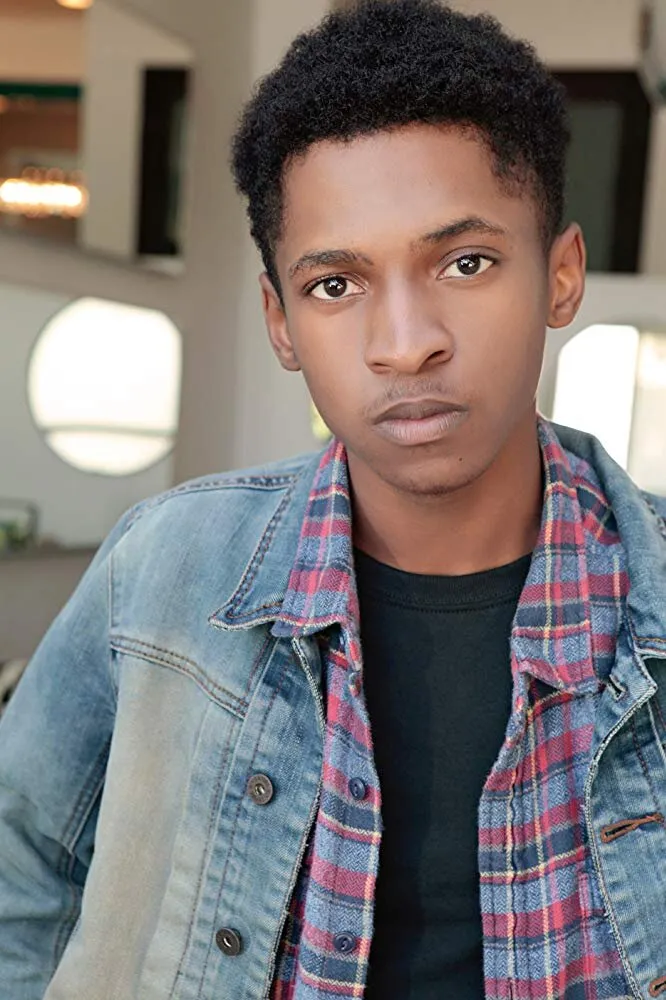 Allius Barnes Oyuncu Profil Görseli