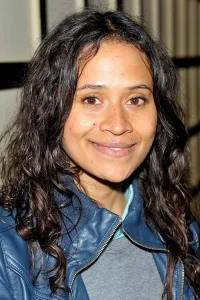Angel Coulby Oyuncu Profil Görseli