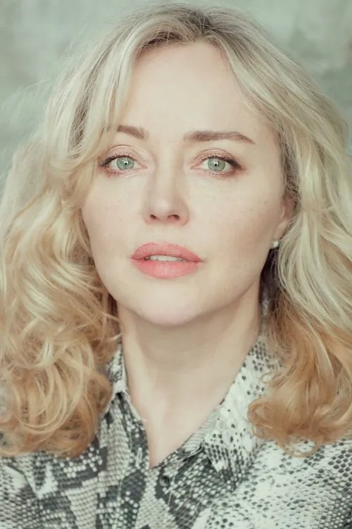 Angeline Ball Oyuncu Profil Görseli