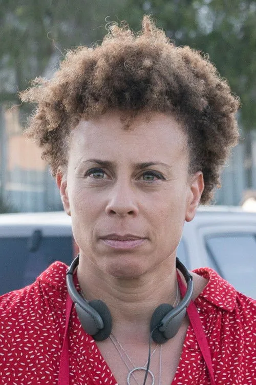 Anya Adams Yönetmen Profil Görseli