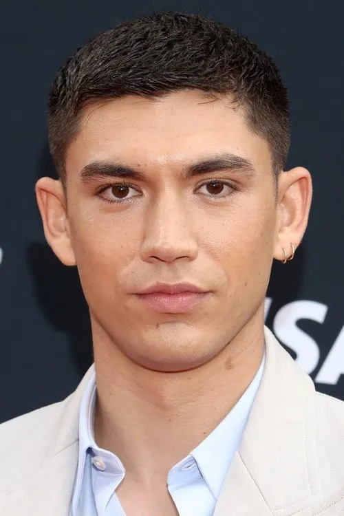 Archie Renaux Oyuncu Profil Görseli