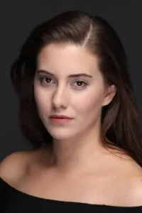 Beril Pozam Oyuncu Profil Görseli