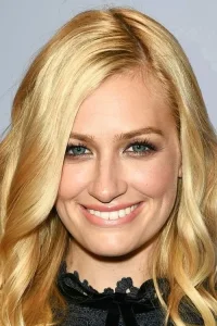 Beth Behrs Oyuncu Profil Görseli