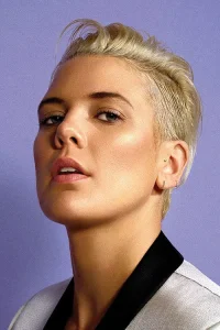 Betty Who Oyuncu Profil Görseli