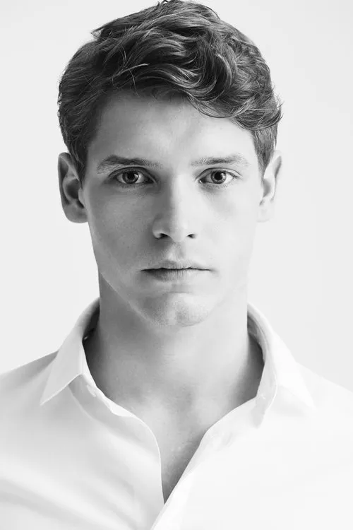 Billy Howle Oyuncu Profil Görseli