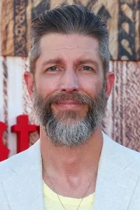 Brian Andrew Mendoza Yönetmen Profil Görseli