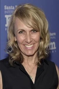 Bronwen Hughes Yönetmen Profil Görseli