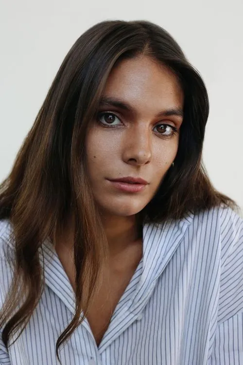Caitlin Stasey Oyuncu Profil Görseli