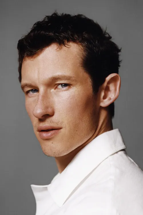 Callum Turner Oyuncu Profil Görseli
