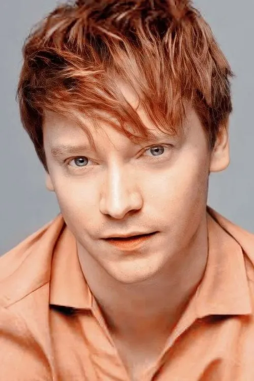 Calum Worthy Oyuncu Profil Görseli