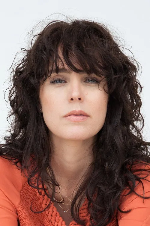 Carolina Jabor Yönetmen Profil Görseli