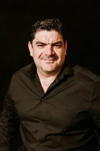 Cesar Zelada Yönetmen Profil Görseli