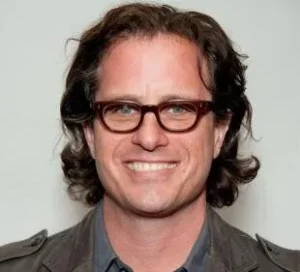 Chris Grismer Yönetmen Profil Görseli