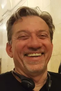 Christopher Misiano Yönetmen Profil Görseli