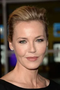 Connie Nielsen Oyuncu Profil Görseli