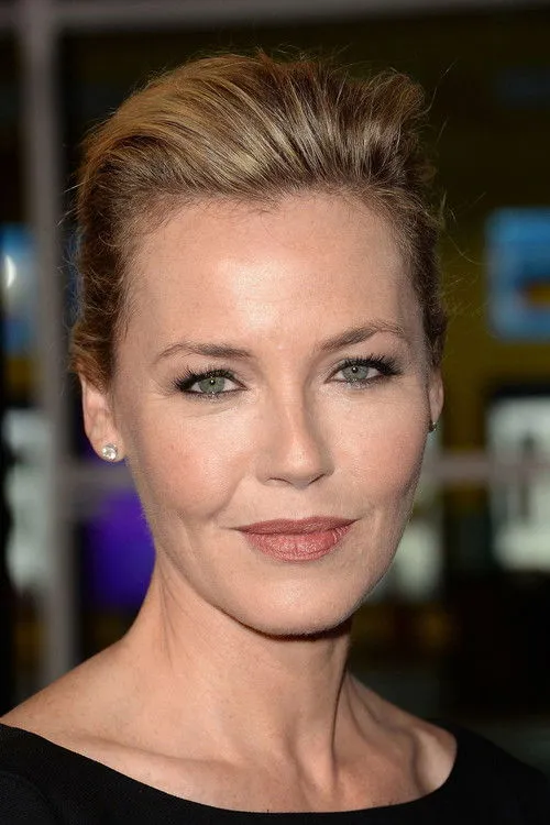 Connie Nielsen Oyuncu Profil Görseli
