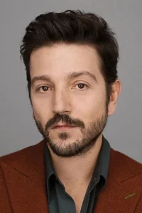 Diego Luna Yönetmen Profil Görseli