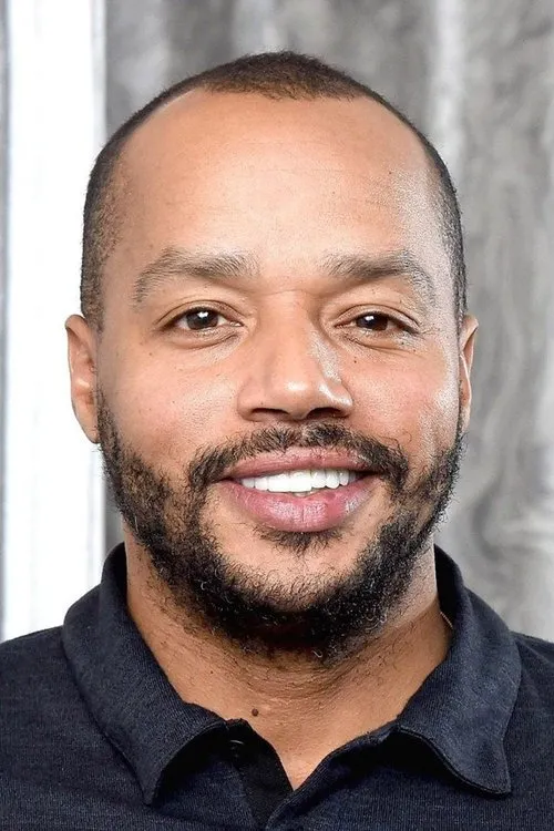 Donald Faison Oyuncu Profil Görseli
