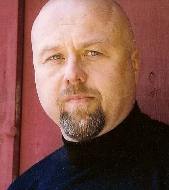 Earl Bauer Oyuncu Profil Görseli