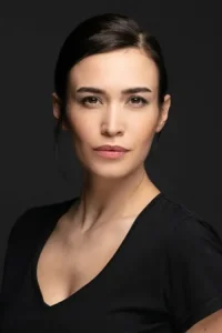 Ecem Özkaya Oyuncu Profil Görseli