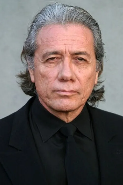 Edward James Olmos Oyuncu Profil Görseli