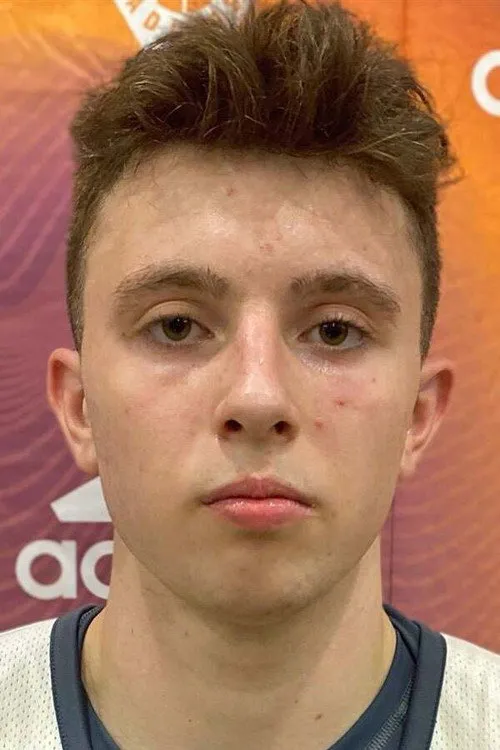 Eli Ellis Oyuncu Profil Görseli