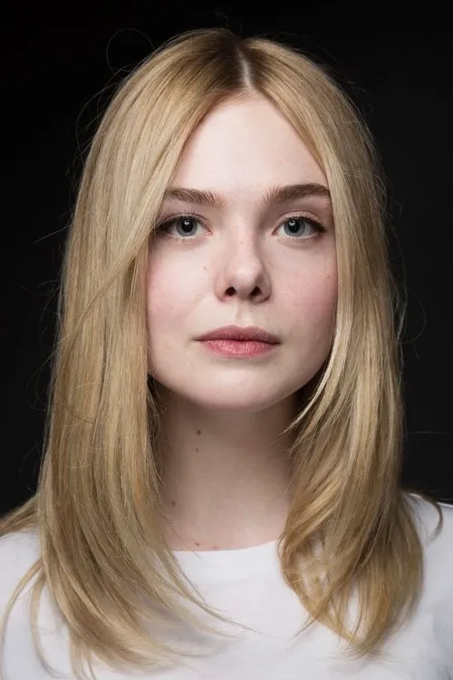 Elle Fanning Oyuncu Profil Görseli