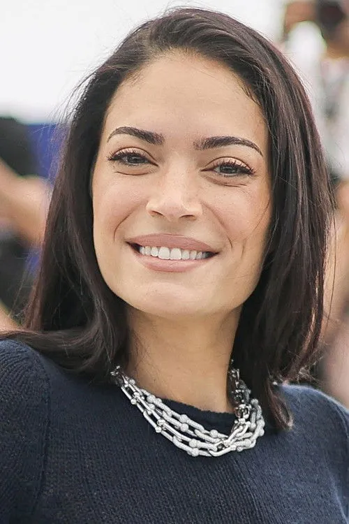 Elodie Oyuncu Profil Görseli