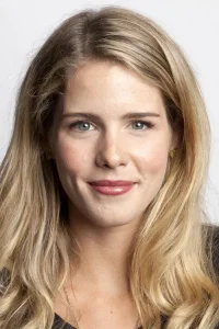 Emily Bett Rickards Oyuncu Profil Görseli