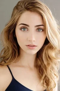 Emily Rudd Oyuncu Profil Görseli