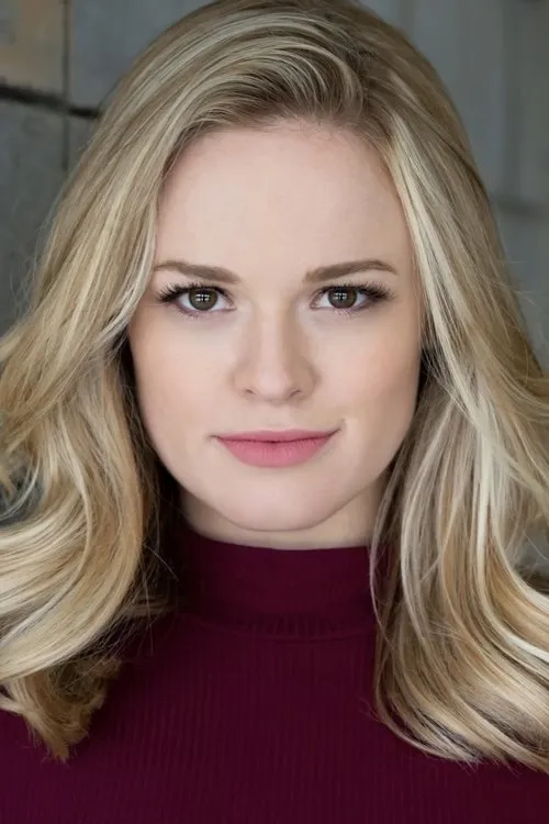 Emily Topper Oyuncu Profil Görseli