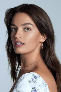 Emma Mackey Oyuncu Profil Görseli