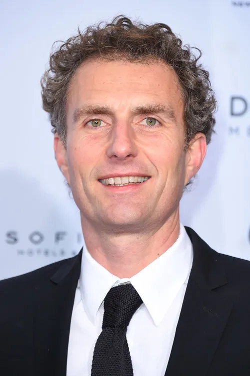 Euros Lyn Yönetmen Profil Görseli