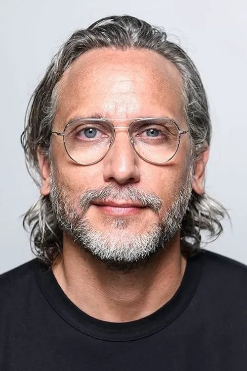 Fede Álvarez Yönetmen Profil Görseli