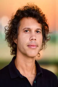 Frank E. Flowers Yönetmen Profil Görseli