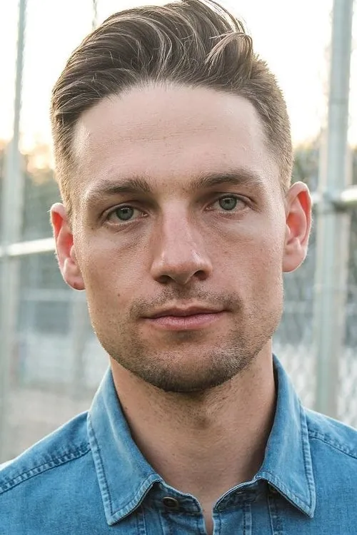 Gregory Smith Yönetmen Profil Görseli