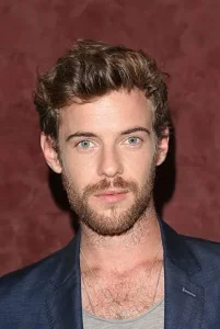 Harry Treadaway Oyuncu Profil Görseli
