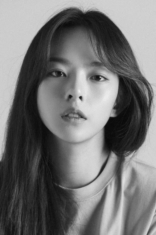 Hur Jung-hee Oyuncu Profil Görseli