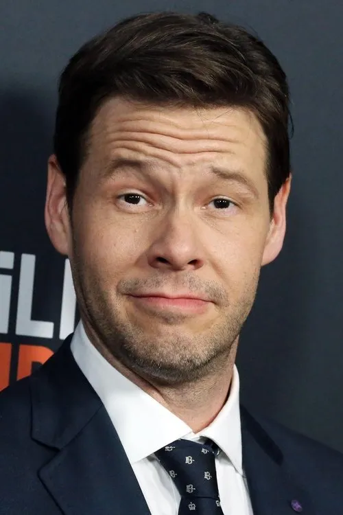 Ike Barinholtz Oyuncu Profil Görseli