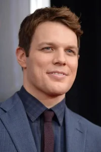 Jake Lacy Oyuncu Profil Görseli
