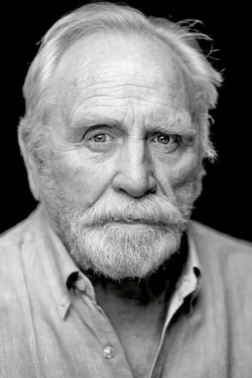 James Cosmo Oyuncu Profil Görseli