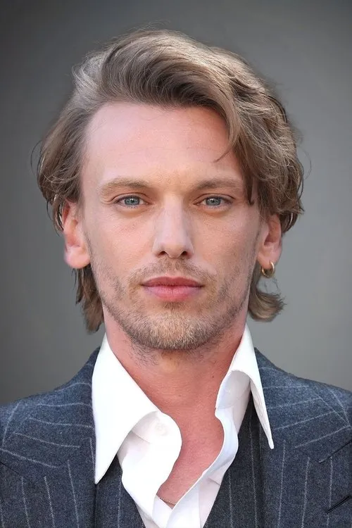 Jamie Campbell Bower Oyuncu Profil Görseli